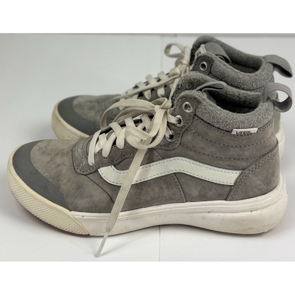 Vans UltraRange Suede Pewter Gray Hi Top Sneakers, size 6.5 Women’s / 5 Men’s
